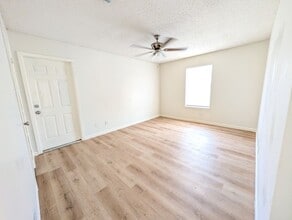 6221-6223 Sandlin Ave in Texarkana, TX - Building Photo - Building Photo