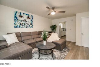 6809 E Earll Dr in Scottsdale, AZ - Building Photo - Building Photo