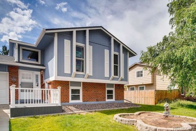 7703 S Independence Way in Littleton, CO - Foto de edificio - Building Photo