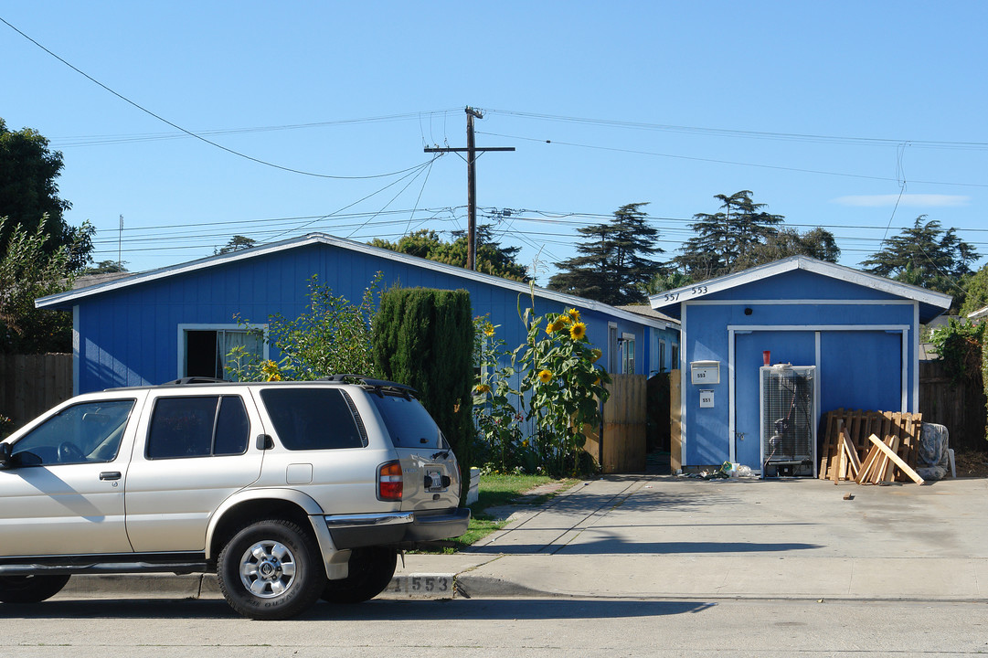 551-553 Palm Dr in Oxnard, CA - Building Photo