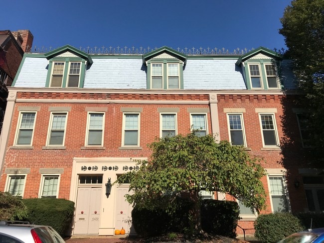 5431 Howe St, Unit 1st Floor