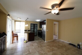 431 Nahua St in Honolulu, HI - Building Photo - Building Photo