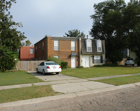 223 Cherry St in Metairie, LA - Foto de edificio - Building Photo