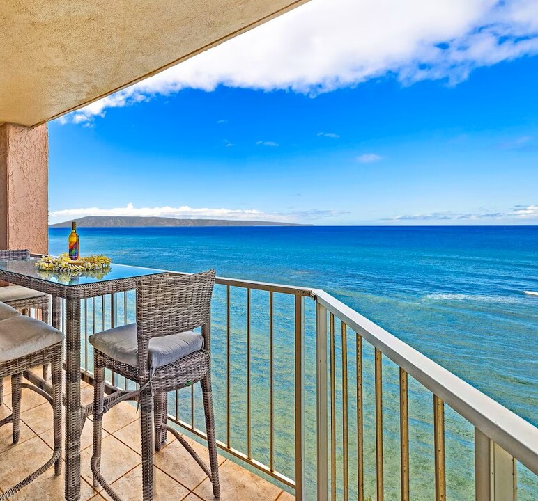 4365 Lower Honoapiilani Rd in Lahaina, HI - Building Photo