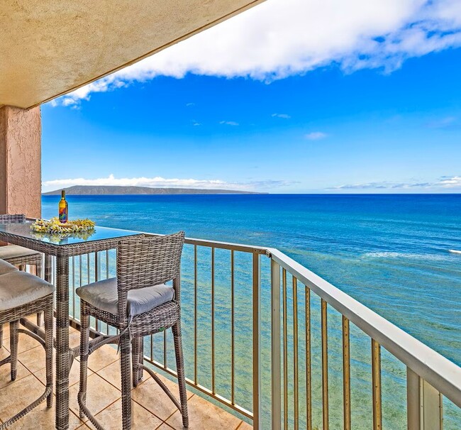 property at 4365 Lower Honoapiilani Rd
