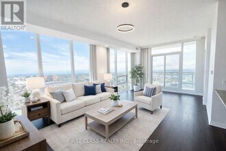 3525 Kariya Dr in Mississauga, ON - Building Photo - Building Photo