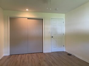 21 Marian Ln in Springfield, IL - Building Photo - Building Photo