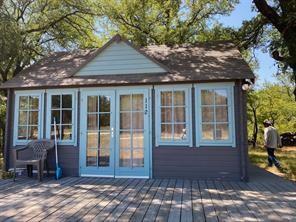 property at 112 Shady Bend Ct