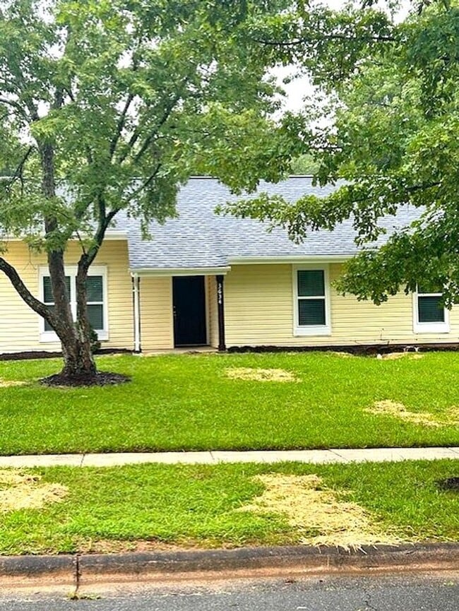 3634 Cobbleridge Dr in Charlotte, NC - Building Photo - Building Photo