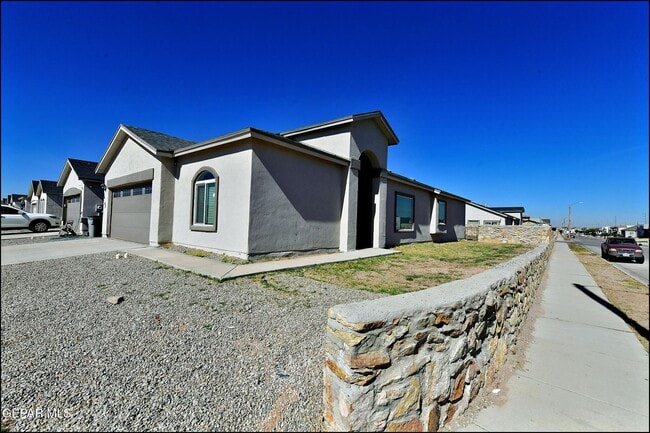 14945 Tierra Escape Ave in El Paso, TX - Building Photo - Building Photo