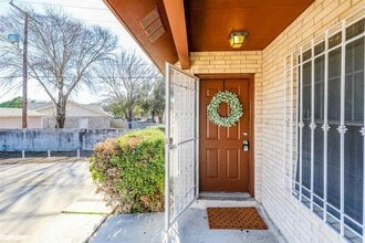 8710 McPherson Rd in Laredo, TX - Building Photo - Building Photo
