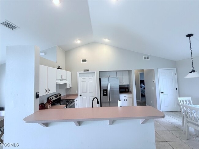 property at 1005 SW 18th Ave