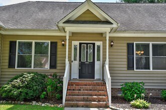 1305 Simms Arch in Chesapeake, VA - Building Photo - Building Photo