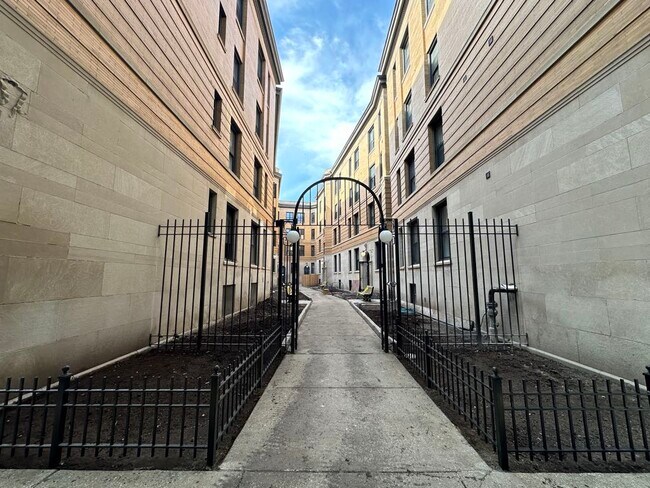property at 431 W Belden Ave