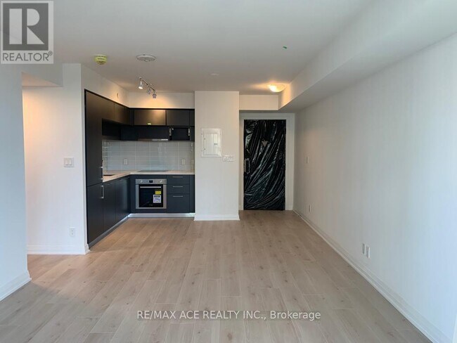 99-699 Foxbar Rd in Toronto, ON - Building Photo - Building Photo