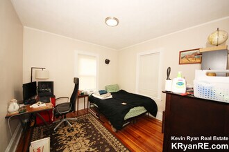 51 Parker St, Unit 3 in Watertown, MA - Building Photo - Building Photo