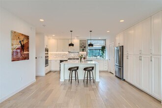 900 S 1st St in Austin, TX - Building Photo - Building Photo