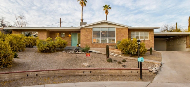 property at 442 N La Cholla Blvd