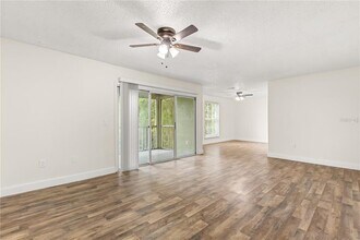 4038 Versailles Dr in Orlando, FL - Building Photo - Building Photo