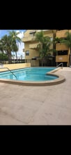 10500 SW 108th St, Unit B 302 in Miami, FL - Building Photo - Building Photo