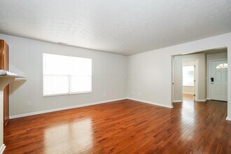 3853 Sugarbark Dr in Canal Winchester, OH - Building Photo - Building Photo