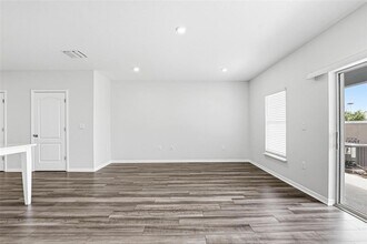 10715 Ironwood Tree Wy in San Antonio, FL - Building Photo - Building Photo