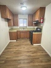 1279 W H St in Oakdale, CA - Building Photo - Building Photo