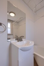 40 W James St in Lancaster, PA - Building Photo - Building Photo