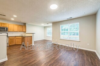 8787 Robinson Forest Dr in Charlotte, NC - Building Photo - Building Photo