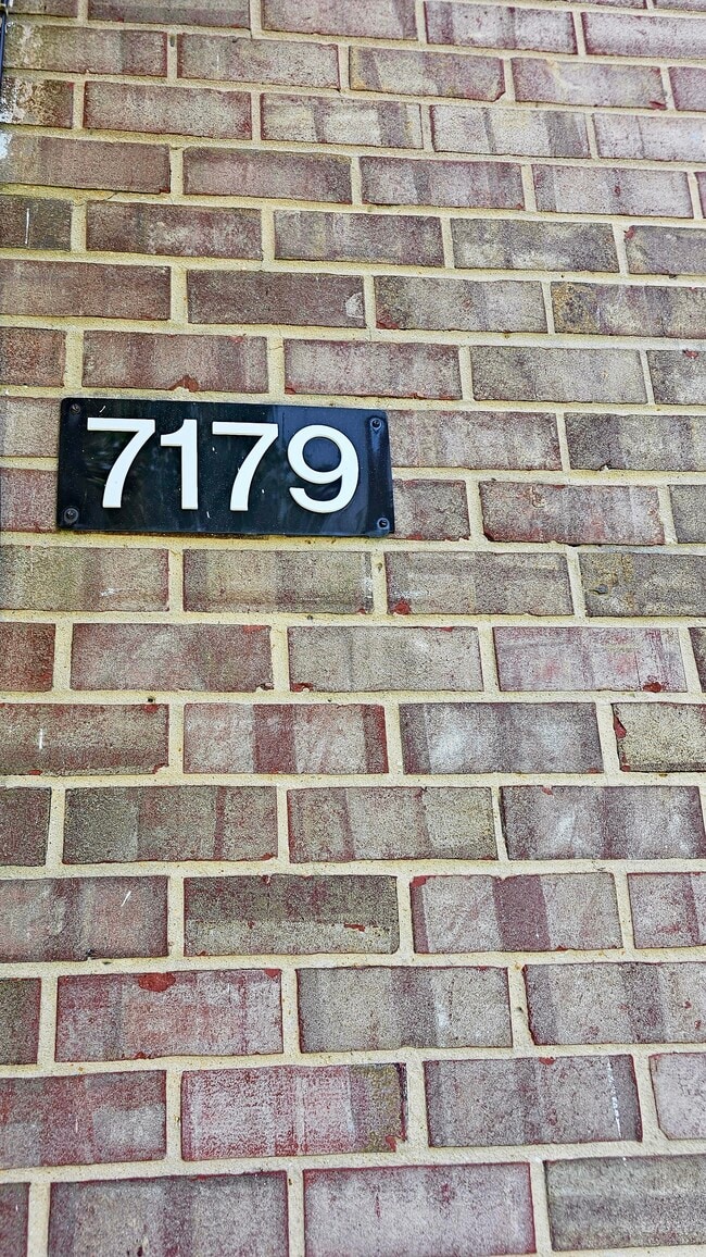 7179 Donnell Pl, Unit A-8 in Forestville, MD - Building Photo - Building Photo