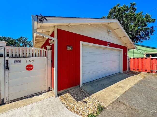 property at 469-471 Newton Way
