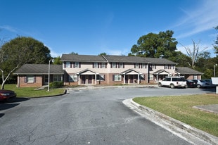 Stewart Apartments in Adairsville, GA - Building Photo