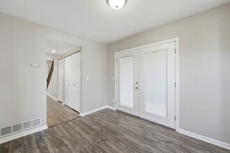 1447 Big Horn Trail in Carol Stream, IL - Building Photo - Building Photo