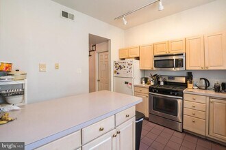 1938 Pine St in Philadelphia, PA - Building Photo - Building Photo