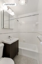 30 Horatio St in New York, NY - Building Photo - Building Photo