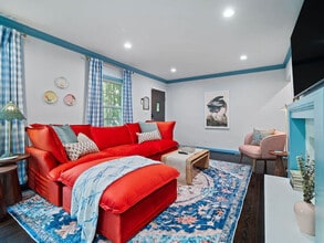 3815 Ellendale Rd, Unit SI ID1496074P in Moreland Hills, OH - Foto de edificio - Building Photo