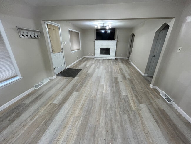 78 Southview Rd in Mc Donald, PA - Building Photo - Building Photo