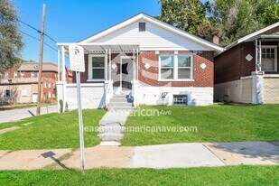 1939 Chippewa St in St. Louis, MO - Building Photo