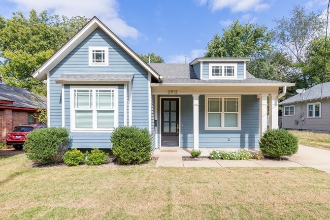 property at 2912 Felix Ave
