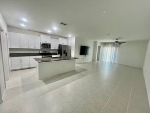 9906 Spanish Lime Ct in Riverview, FL - Building Photo - Building Photo