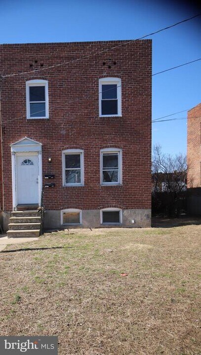 2962 Sollers Point Rd in Dundalk, MD - Building Photo