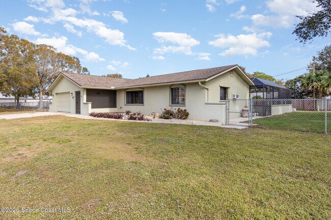 471 Booker Ave SE in Palm Bay, FL - Building Photo - Building Photo