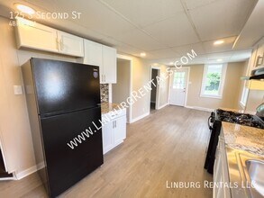 125 S Second St in Mount Wolf, PA - Building Photo - Building Photo