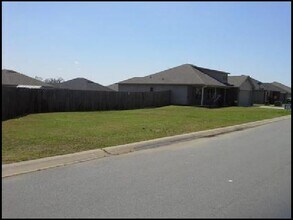 14505 Parkway Cir in Alexander, AR - Building Photo - Building Photo