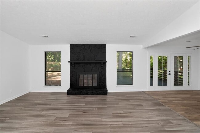 3208 Berrong Way in Stone Mountain, GA - Building Photo - Building Photo