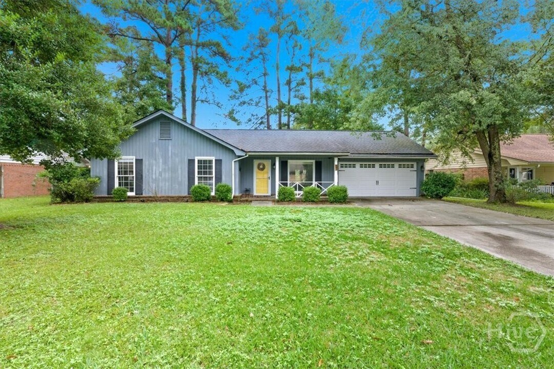 57 Red Fox Dr in Savannah, GA - Building Photo