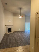 6824 Clarkridge Dr in Dallas, TX - Foto de edificio - Building Photo