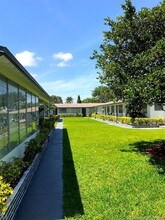 2305 Monroe St-Unit -11 in Hollywood, FL - Building Photo - Building Photo