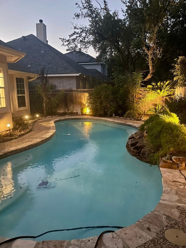 17406 Canyon Boulder