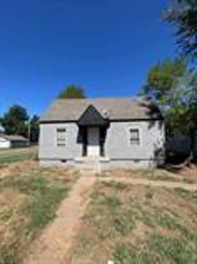 property at 1727 NE 19th St